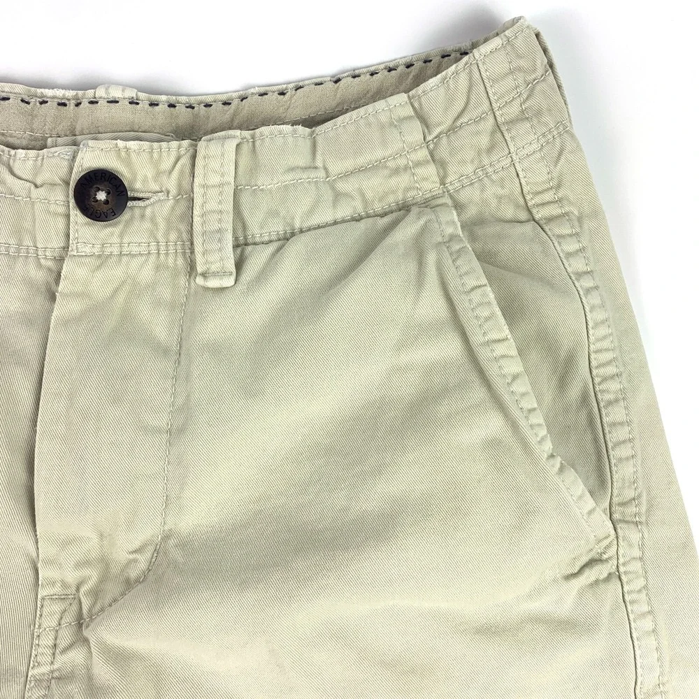 American Eagle Outfitters AEO Longer Length Mens Shorts Sz 28 Flat‎ Front Chino